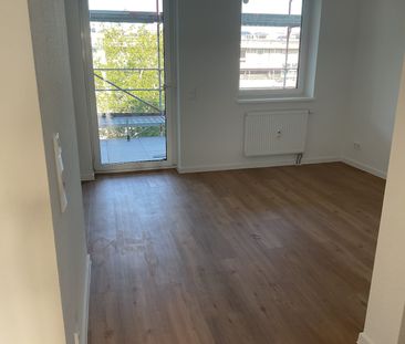 Neuwertige 2-Zimmer-Wohnung im Dachgeschoss - Photo 1