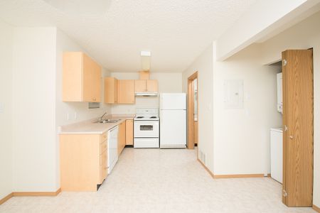 Grove Estates - Photo 3