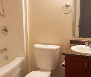 The Queensbury - Photo 3