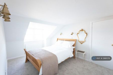 4 bedroom maisonette to rent - Photo 4