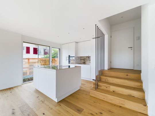 Your dream home in Zurich – Modern, spacious and with a green oasis - Photo 1