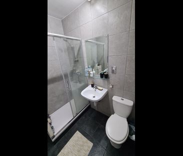 Room in a Shared Flat, Caernarvon House, W2 - Photo 2