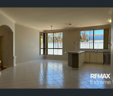 Big & Beautiful Family Home!! - Photo 1