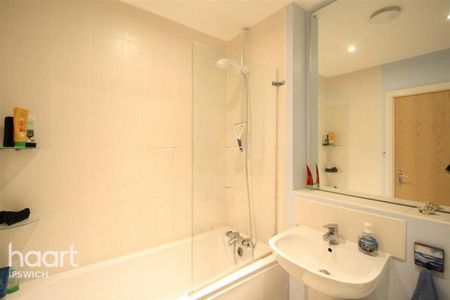 2 bedroom apartment to rent - Photo 3