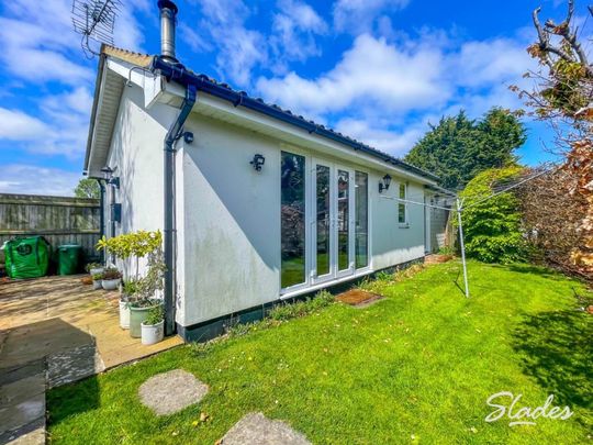 Cottage, Bockhampton Road, Winkton - Photo 1