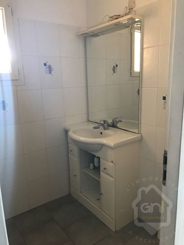 APPARTEMENT T3 au 1er étage À SEILLONS, - Photo 5