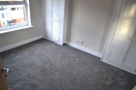 2 bedroom detached house to rent - Photo 2
