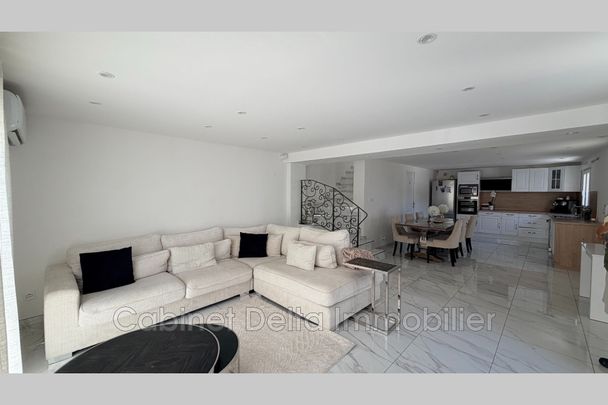 Location Maison 4 pièces 85m² LA SEYNE SUR MER 83500 - Photo 1