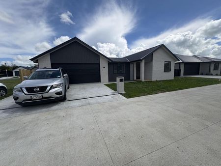 'Lock it in' in Lockerbie - Photo 4