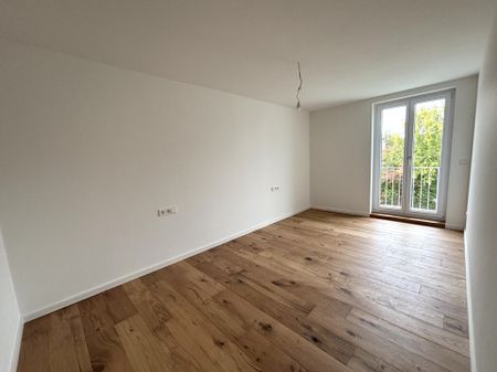Moderne 2,5-Zimmer-Wohnung mit EBK, offenem Wohn-/Essbereich & Ankleideraum - Photo 5