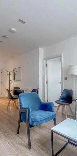 Laporte Way, Luton, LU4 - Photo 1