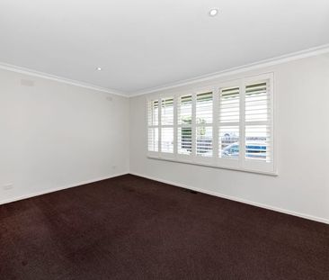 2/4 Ardoyne St, Black Rock VIC 3193 - House For Rent | Domain - Photo 2