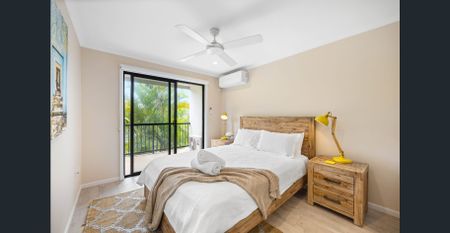 The Ultimate Beach Getaway - Paradise Beach House - One of the few 8 sleeper properties in the area. - Photo 4