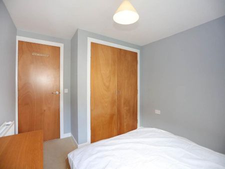 2 bedroom flat to rent - Photo 3