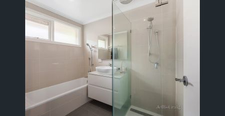 Impressive style with sensational alfresco - Photo 4