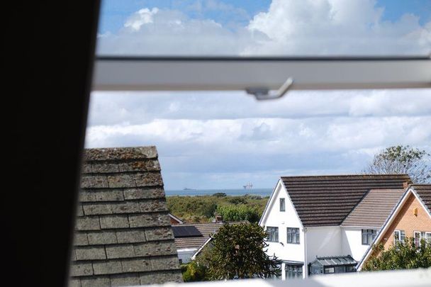 6 bedroom villa to rent - Photo 1