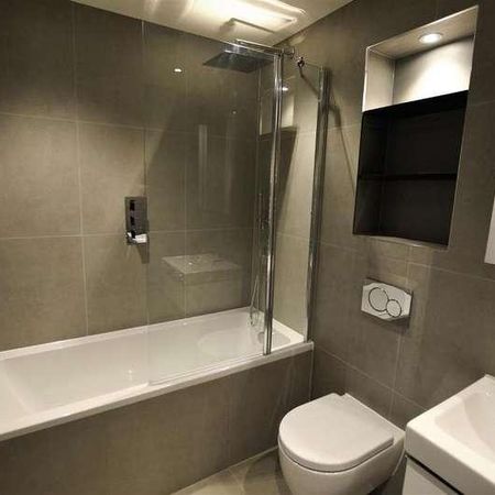 The Grove, Slough, Slough, sl1 - Photo 3