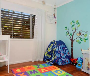 “Spacious Home Perfect for Entertaining” - Photo 3