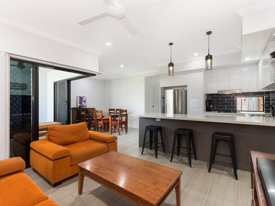 20 Castleview Lane, Garbutt QLD 4814 - House For Rent | Domain - Photo 1