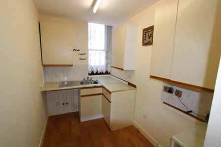 1 bedroom flat to rent - Photo 3