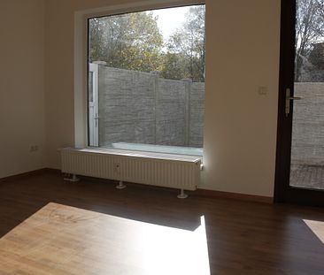 Erstbezug nach Sanierung für die Familie mit dem Wunsch nach mehr Platz - neue Einbauküche - modernes Duschbad - Photo 1