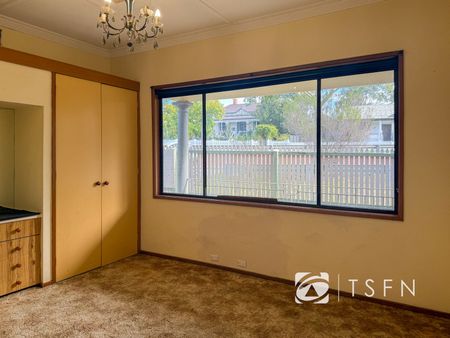 Great Location Walking Distance To CBD - Photo 3