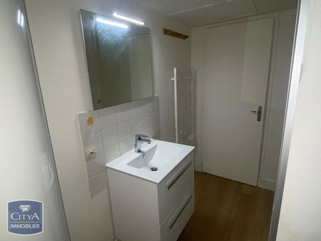 Location Appartement 1 pièce 20m² CHINON 37500 - Photo 3