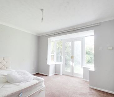 5 bed detached house to rent in Syke Cluan, Richings Park, SL0 - Photo 6