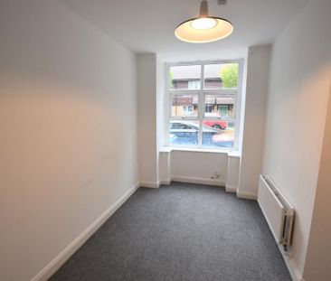 3 bedroom semi-detached house to rent - Photo 6