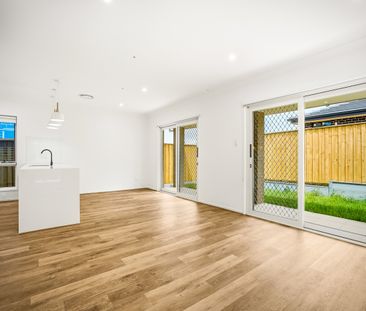 Modern Elegance in the Sought-After Hills of Carmel - Photo 4