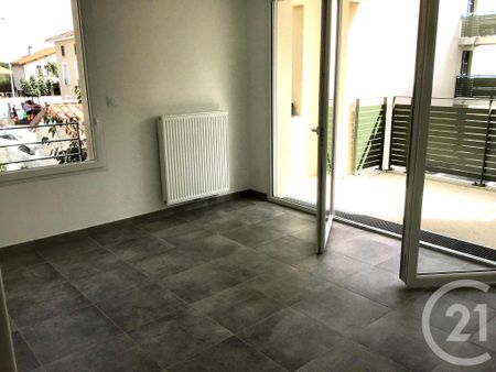 Location Appartement 2 pièces 43m² TOURNEFEUILLE 31170 - Photo 2
