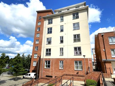 Price £1,500 pcm - Available Now - Unfurnished - Photo 2
