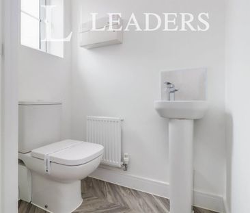 2 bedroom terraced house to rent - Photo 6