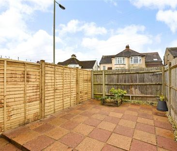 2 bedroom terraced house to rent - Photo 3