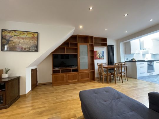 3 Bed Terraced House, Howland Way, SE16 - Photo 1