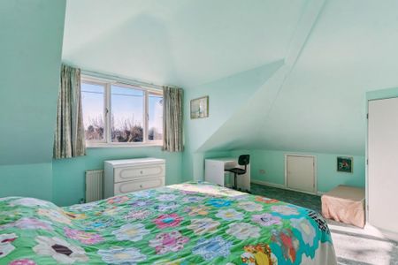 4 bedroom detached house to rent - Photo 3