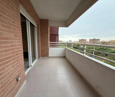 Alicante / Alacant - Photo 2