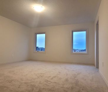 For Lease - 37 Stockholm Road, Barrie, Ontario - Photo 4