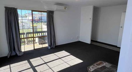 Tidy Stand-Alone Home in Quiet Cul-de-Sac - Photo 2