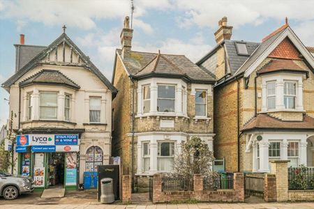 Richmond Road, Kingston Upon Thames, KT2 - Photo 2