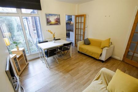 4 bedroom house to rent - Photo 3