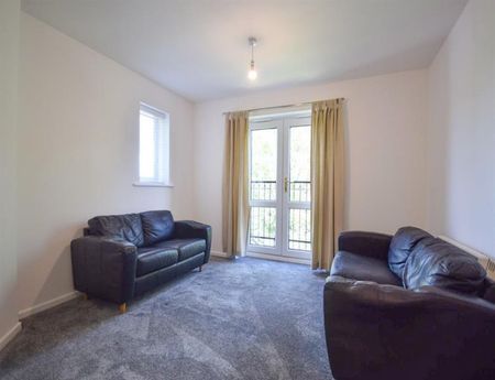 2 Bedroom Apartment To Let - Photo 2