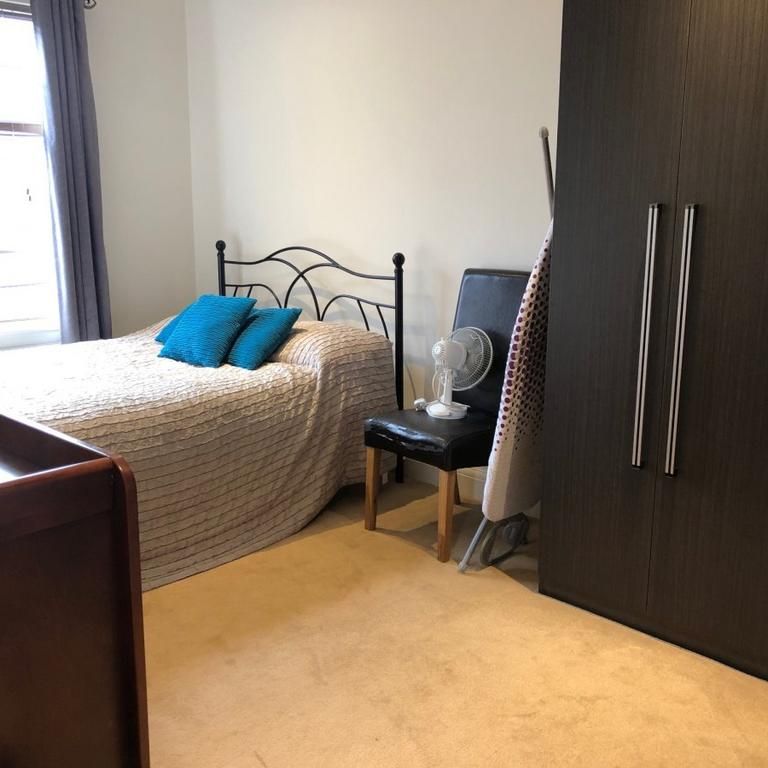 House share to rent - Photo 1