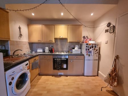 2 Bed Student Accommodation - Photo 4
