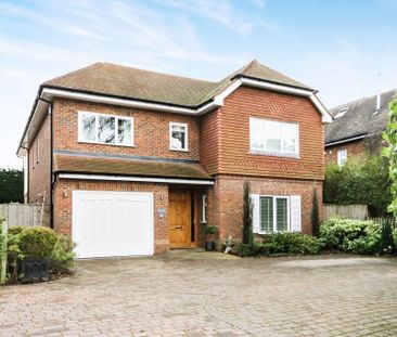 5 bedroom detached house to rent - Photo 1