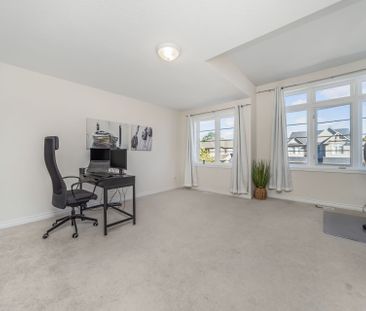 For Lease - 131 Steeplechase Way, Waterloo, Ontario - Photo 3