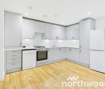 2 bedroom flat to rent - Photo 3