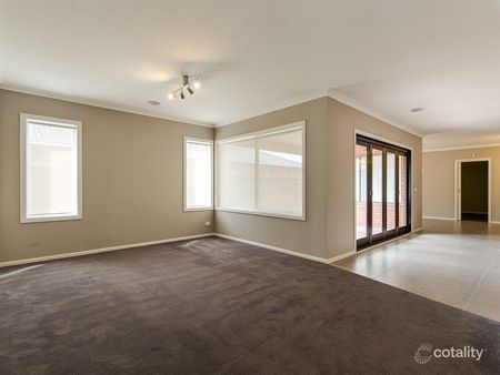 Big Family Home - Photo 4