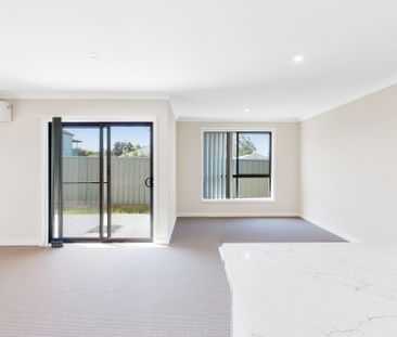 16b Middleton Drive, East Maitland NSW 2323 - Photo 5