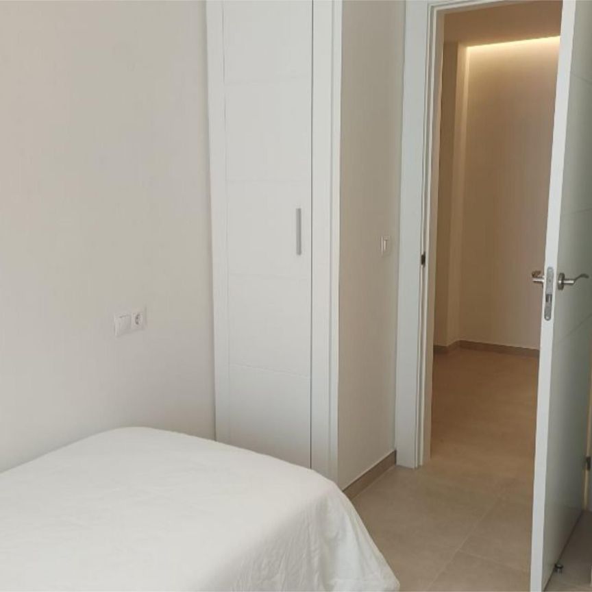 Piso de alquiler en Calle el Califa, 16, Nueva Andalucía centro - Photo 1